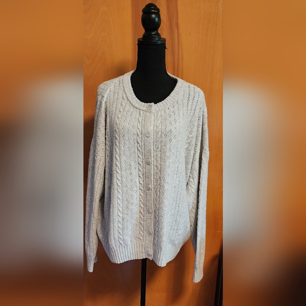 NWT Plus Size Pinque Sweater